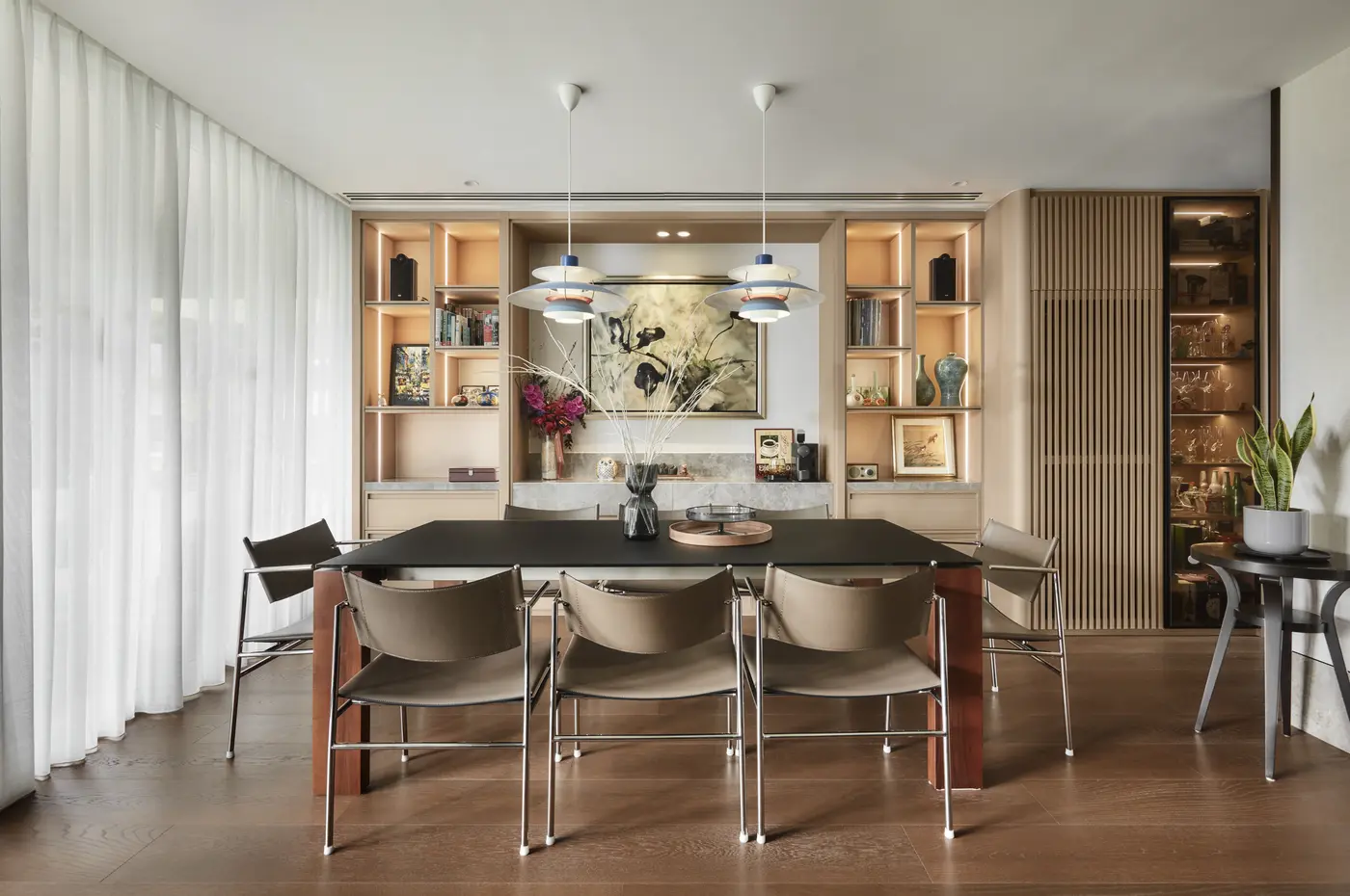 Full dining room view